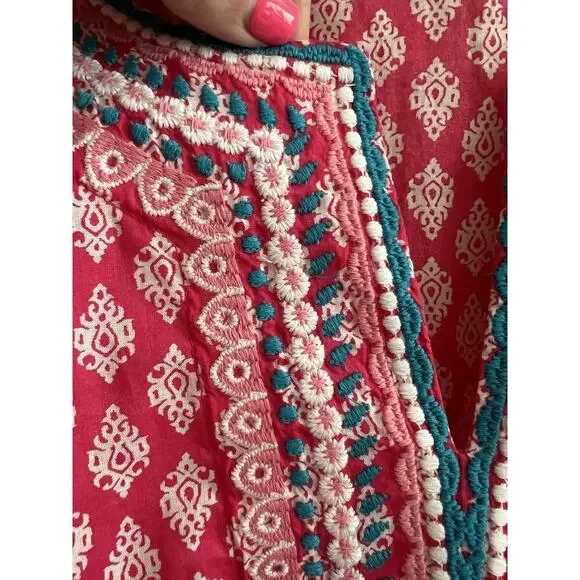 TALBOTS Women's Pink White Medallion Foulard Embroidered Tunic Top - Picture 3 of 9